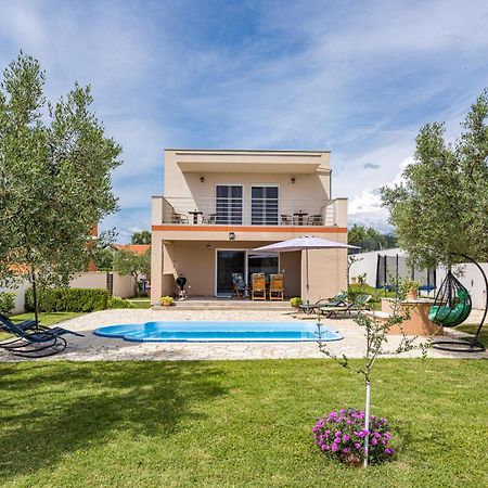 Villa Sunny Olive Peroj Bagian luar foto