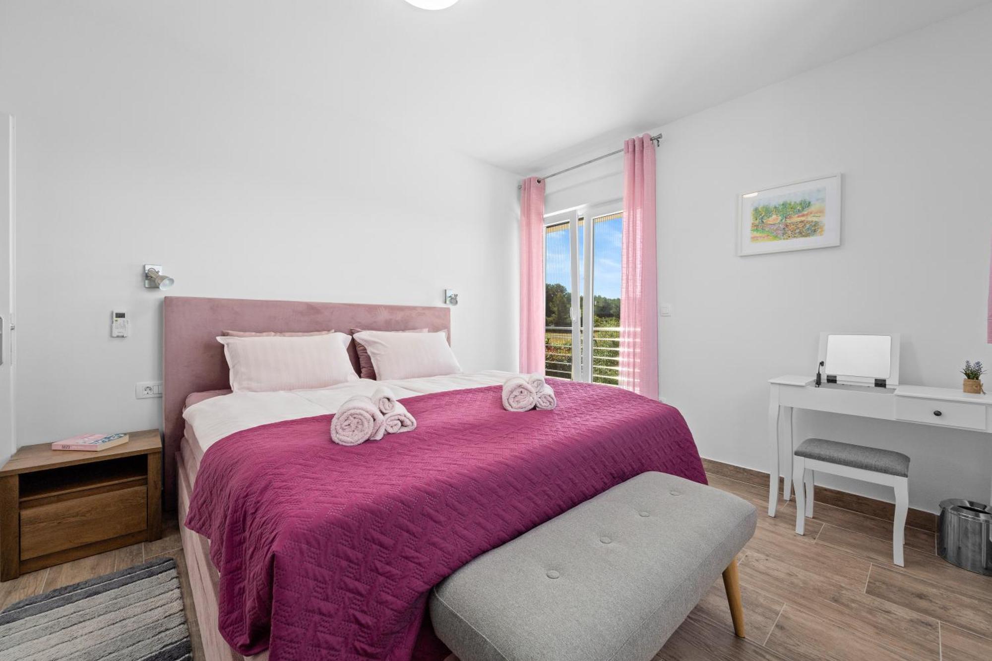 Villa Sunny Olive Peroj Bagian luar foto