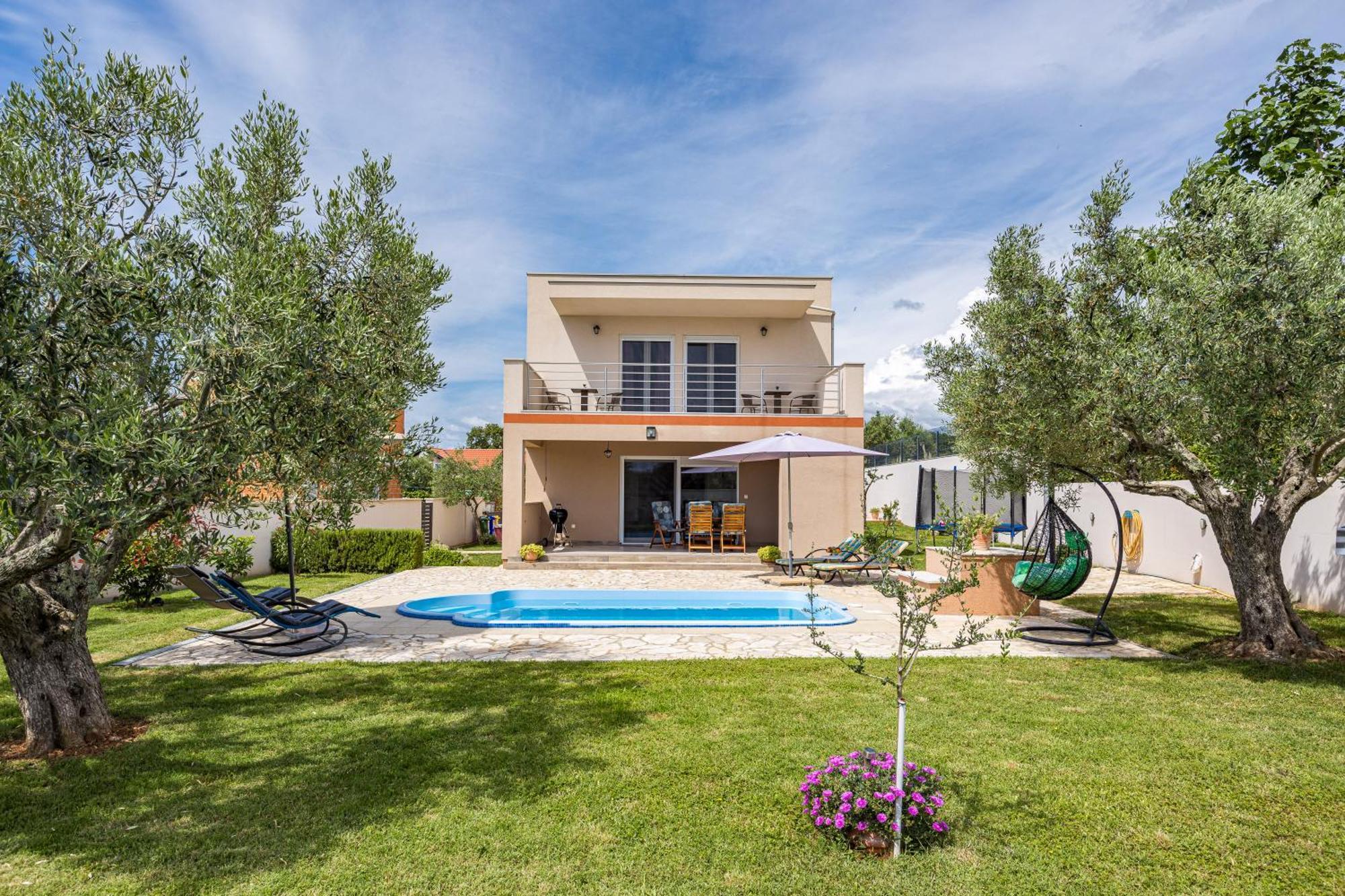 Villa Sunny Olive Peroj Bagian luar foto