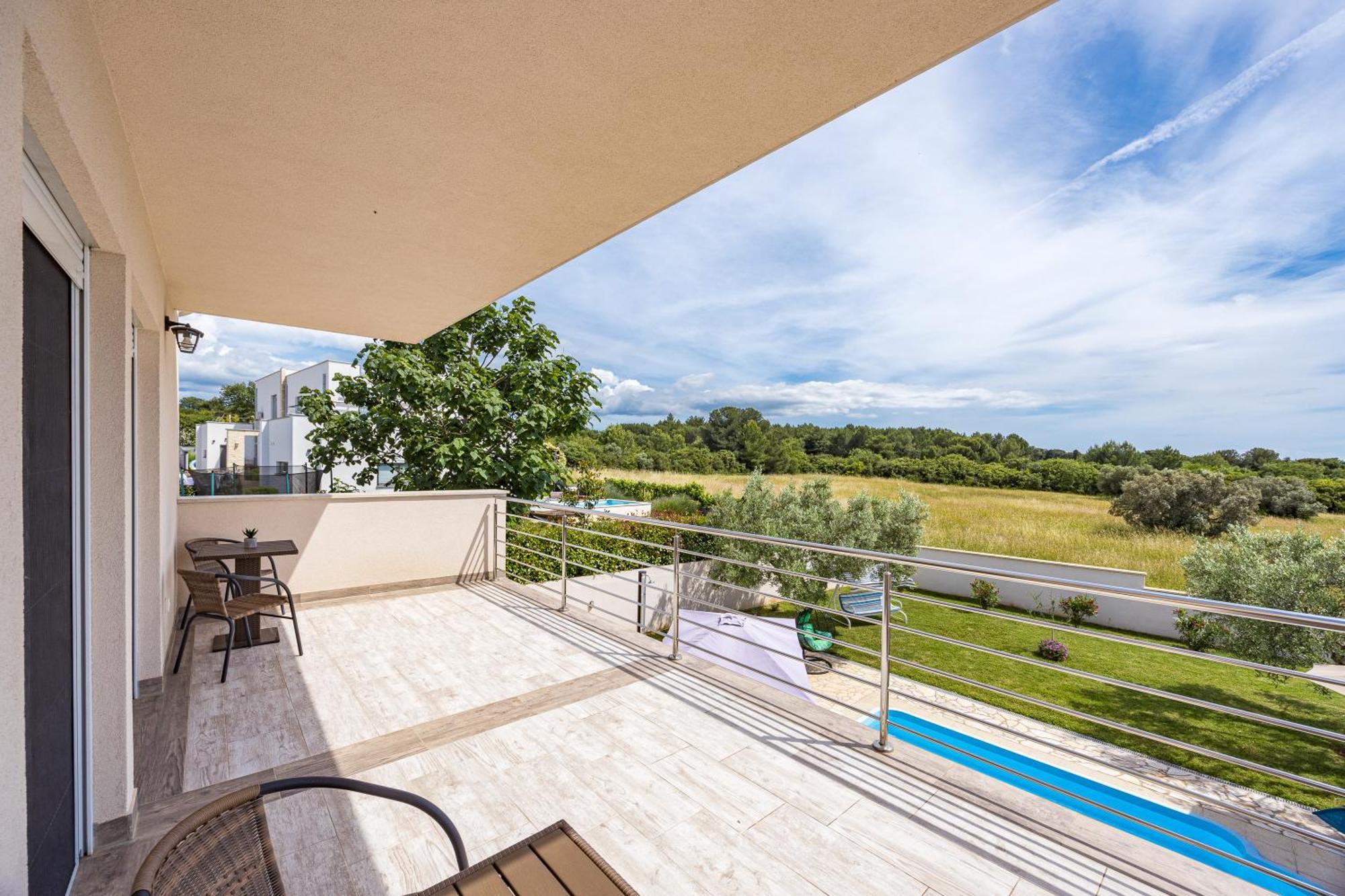Villa Sunny Olive Peroj Bagian luar foto