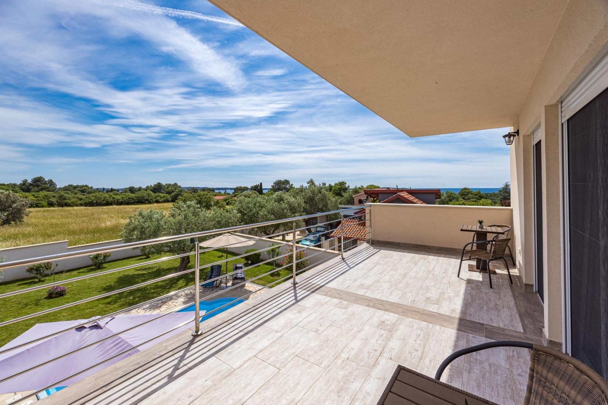 Villa Sunny Olive Peroj Bagian luar foto