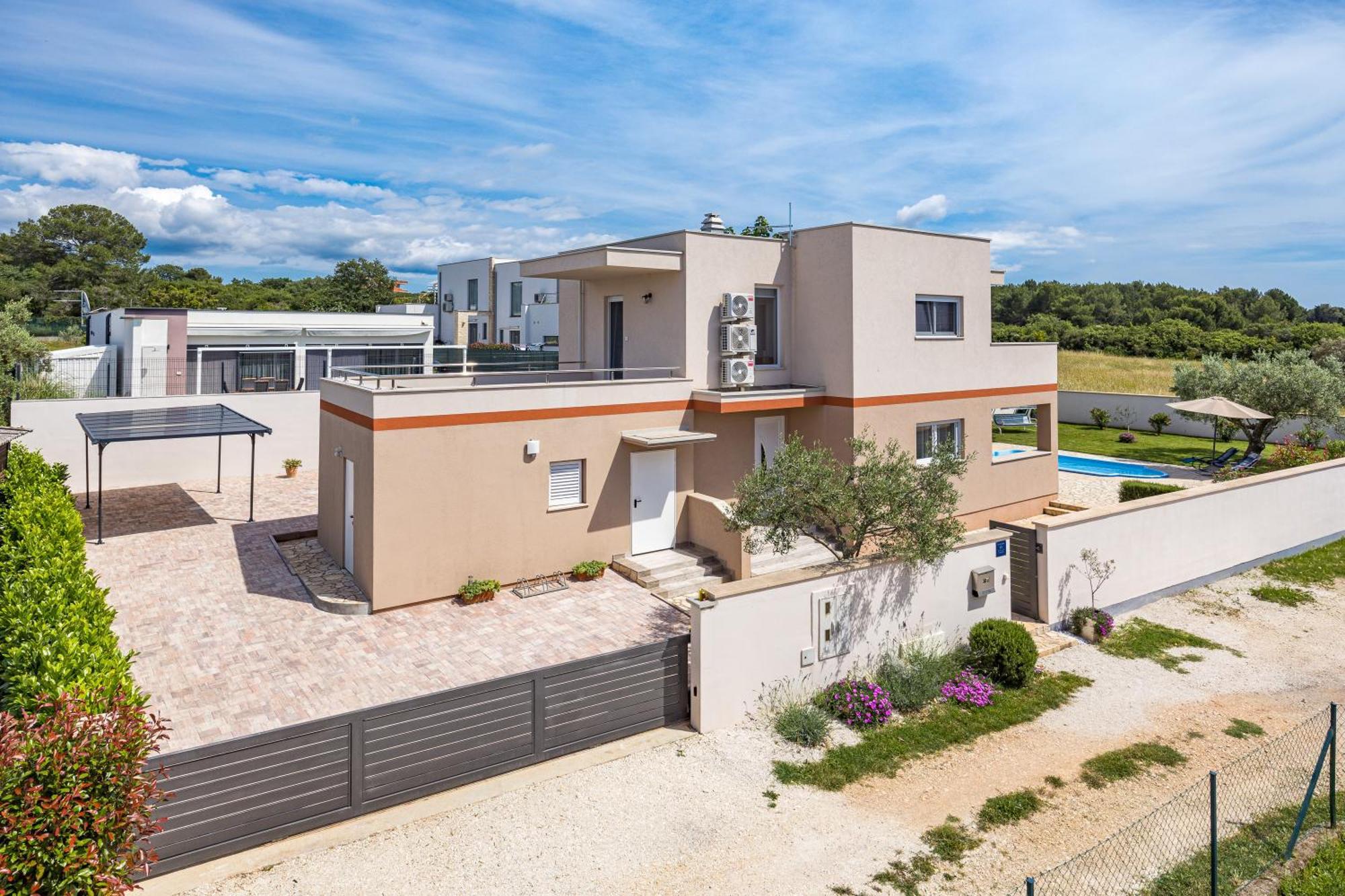 Villa Sunny Olive Peroj Bagian luar foto