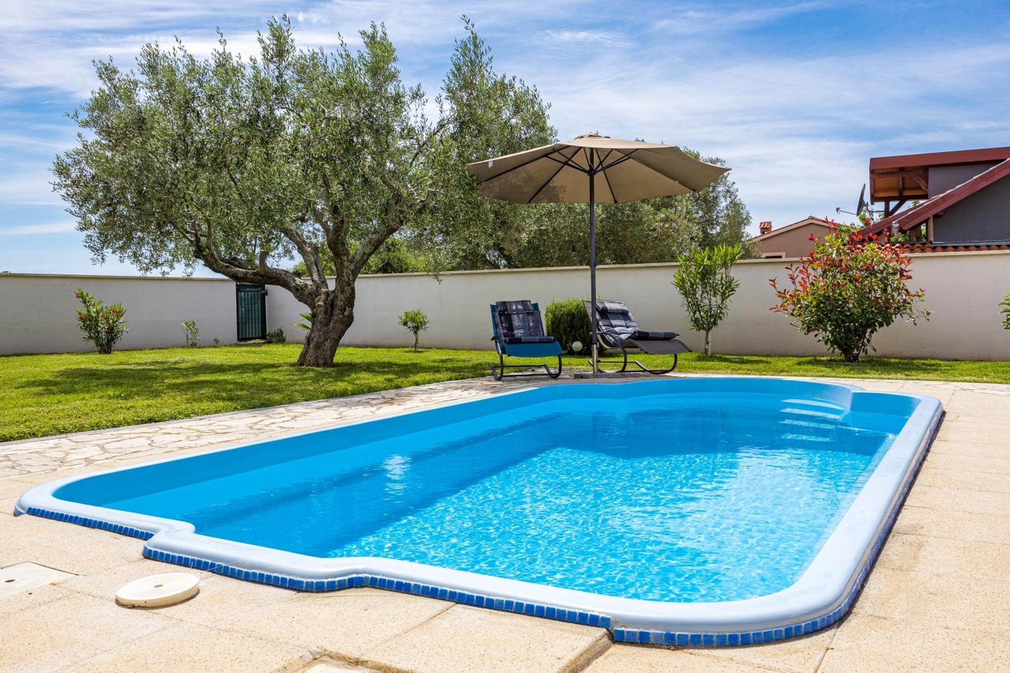 Villa Sunny Olive Peroj Bagian luar foto